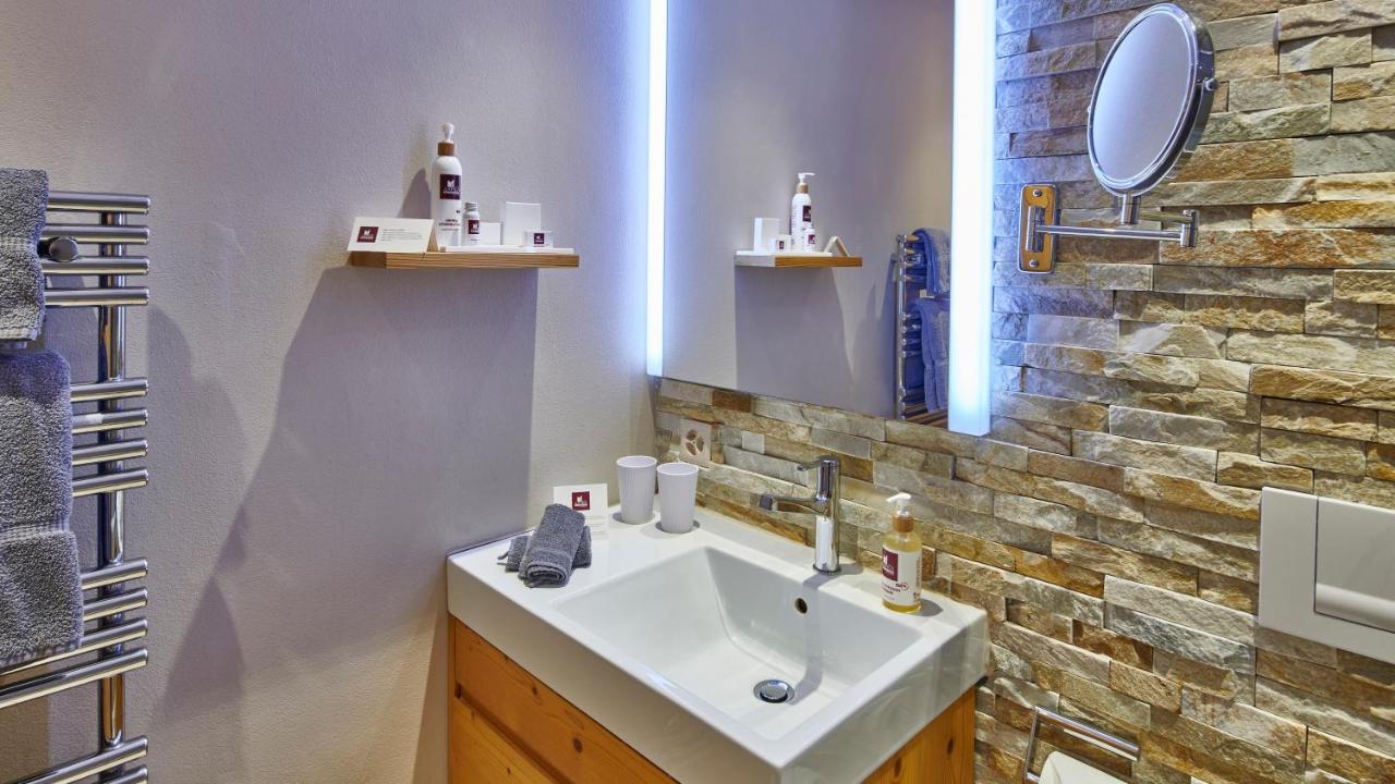 Aspen Alpine Lifestyle Hotel photo