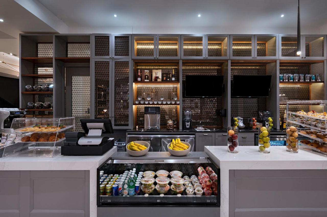 The BRIX Autograph Collection - 4