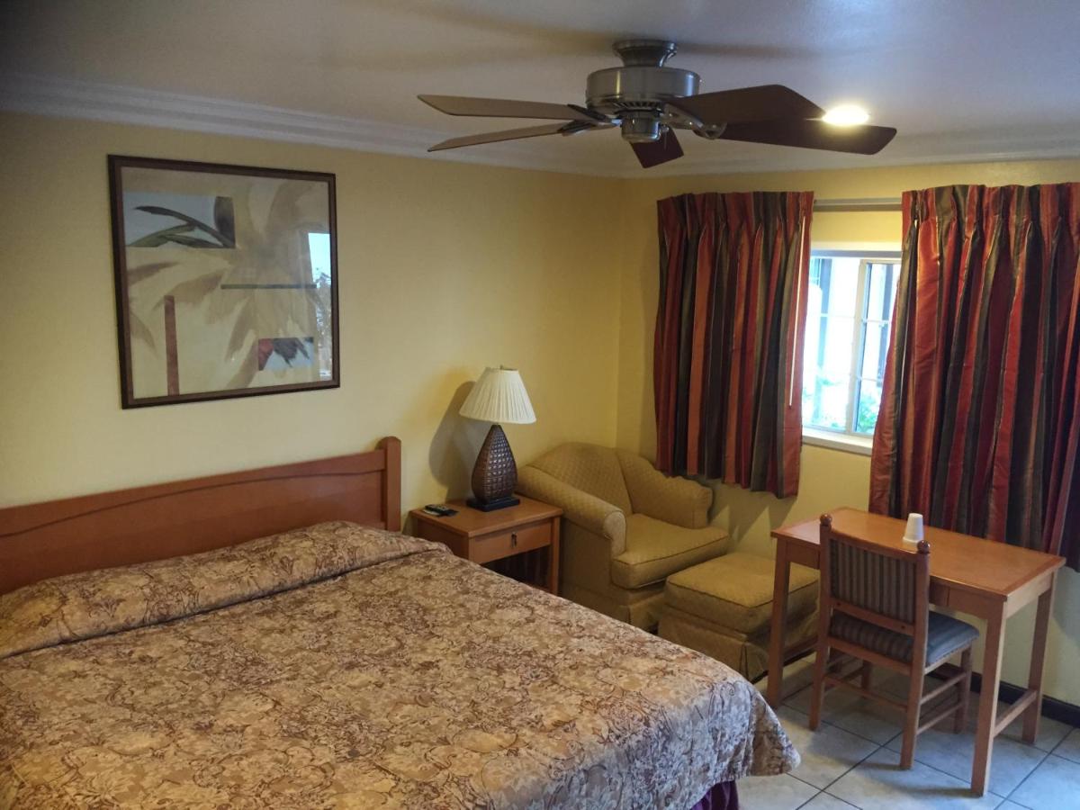 Bayshore Inn Ventura — photo 12