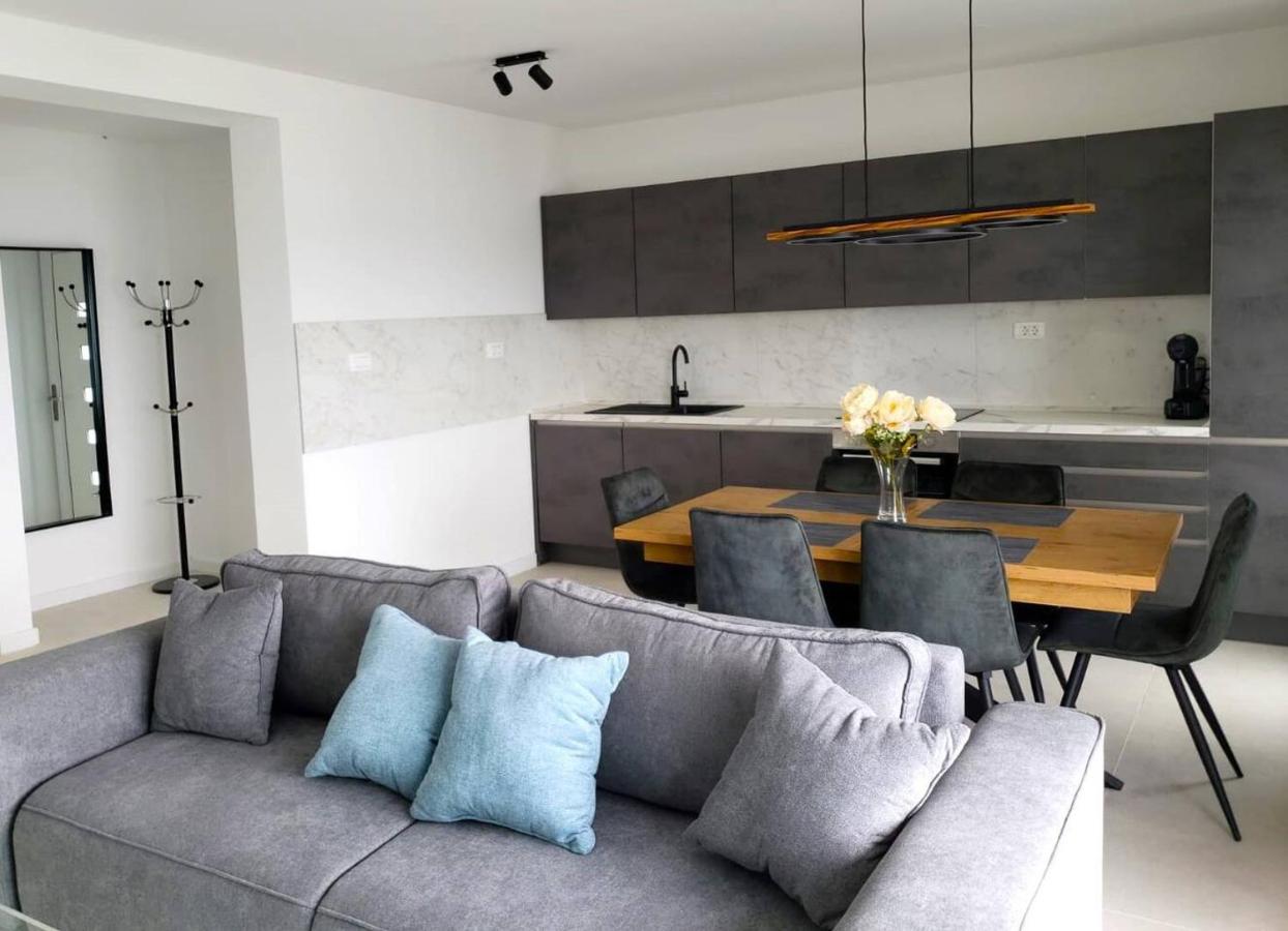 Villa Estera - E2 - 3 BEDROOM, 2 BATHROOM - 5