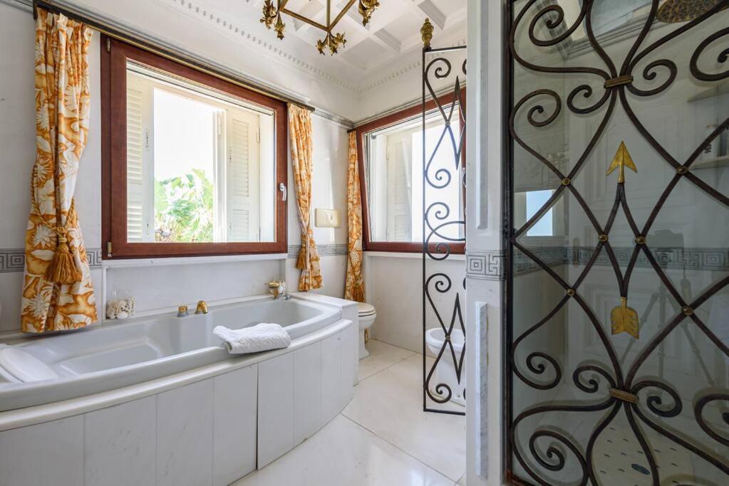 Villa Gina - infinity pool - Capri - 2