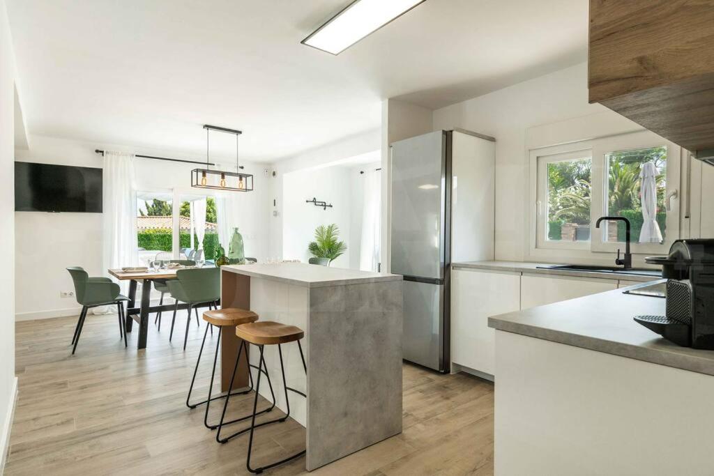 Villa with private heated Pool by the beach & port - Benalmadena by REMS - 5