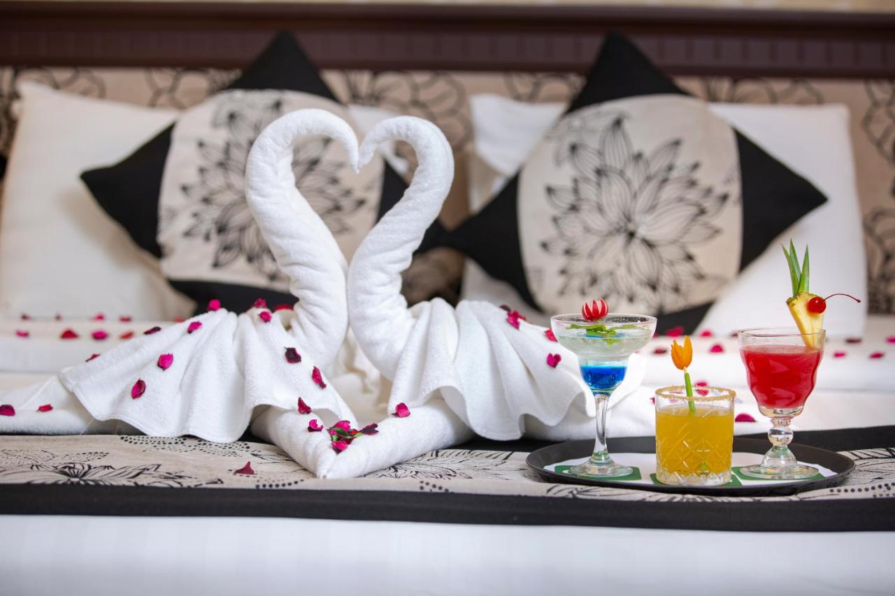 Pars International Hotel photo