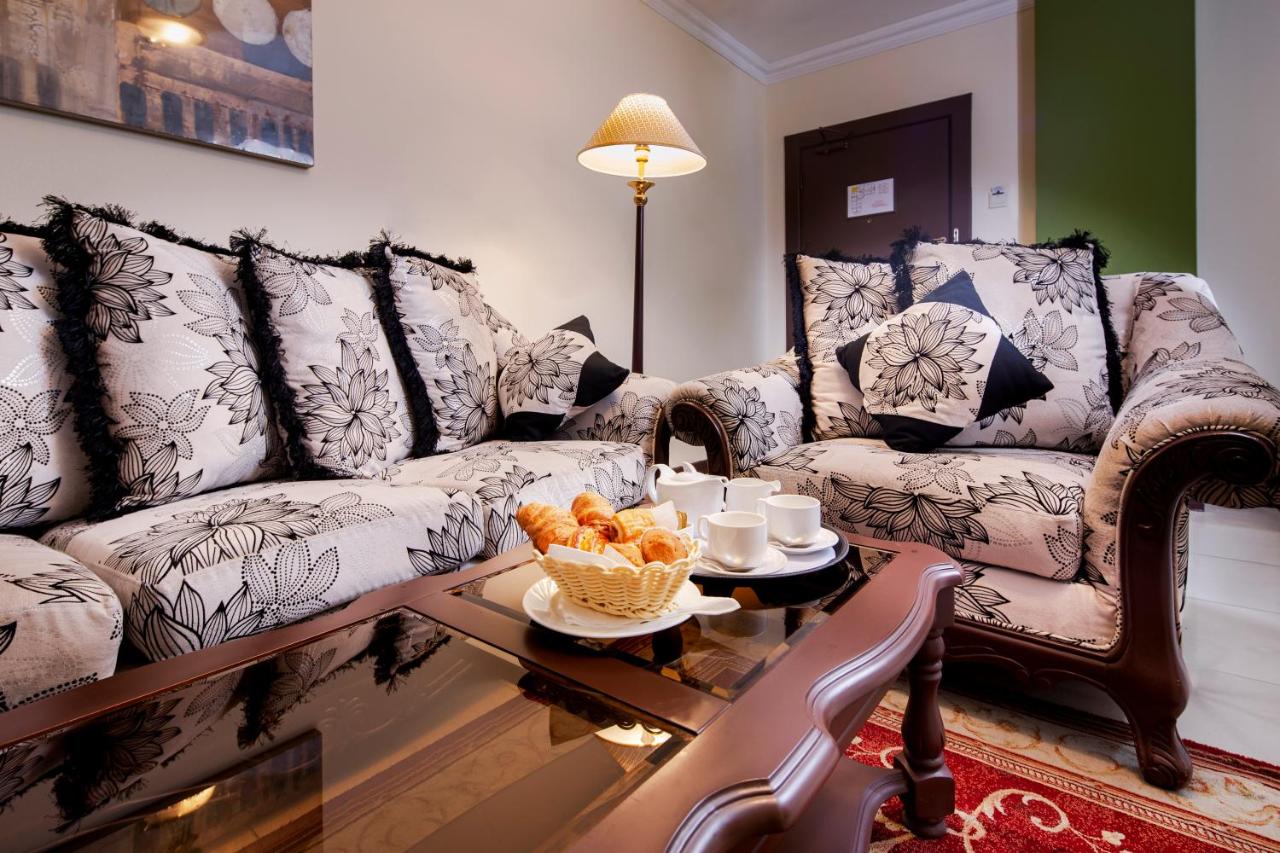 Pars International Hotel photo
