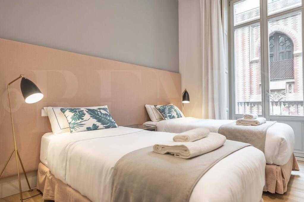 Contemporary loft in the historic city center by REMS - 2