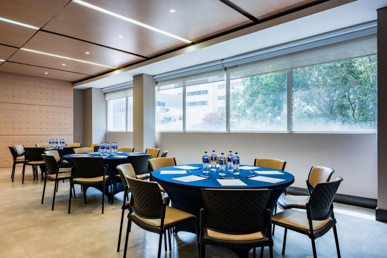 Holiday Inn Express - Cartagena Bocagrande, an IHG Hotel photo