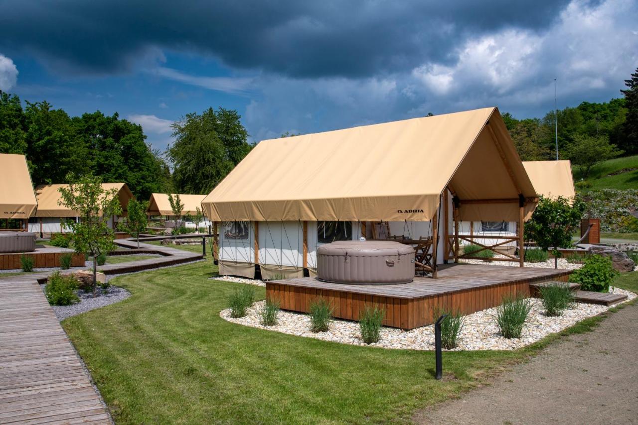 Tajch Počúvadlo - ForRest Glamping