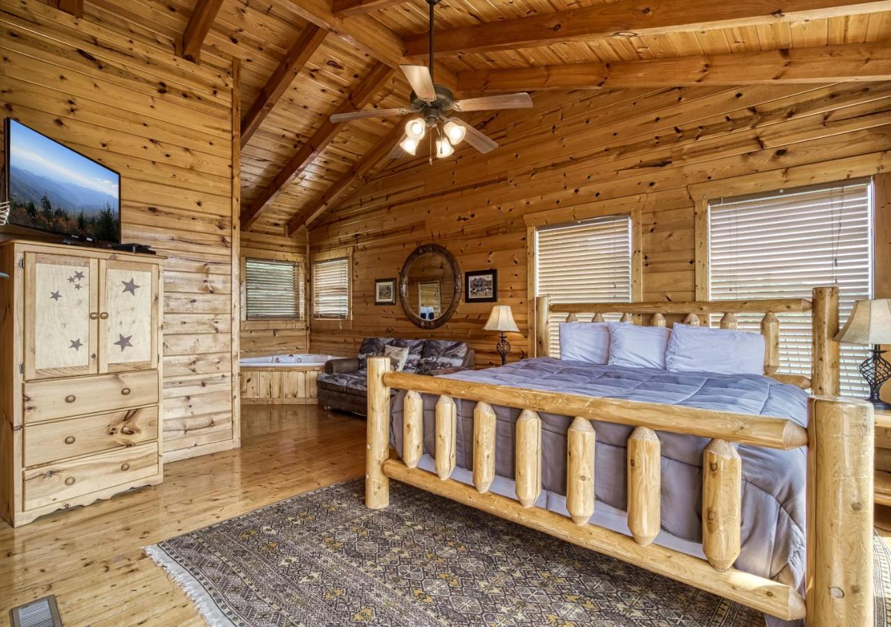 Enchanted Vista Gatlingburg Cabins — photo 18