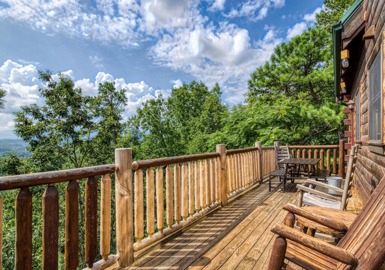 Enchanted Vista Gatlingburg Cabins — photo 19