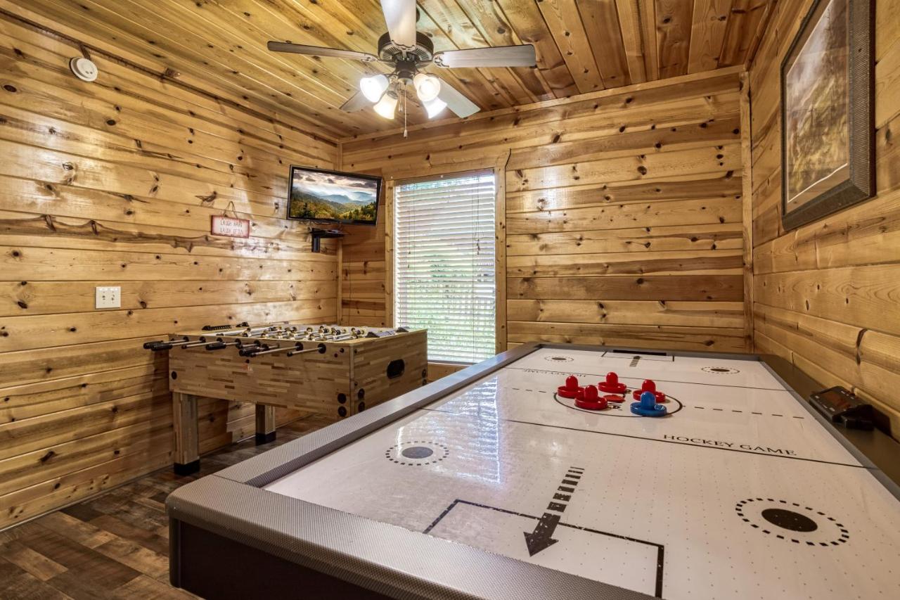 Enchanted Vista Gatlingburg Cabins — photo 3