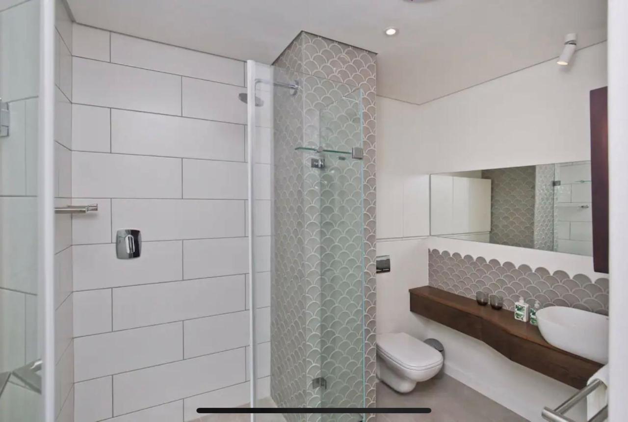 A Gem in the Heart of Sea Point - 3