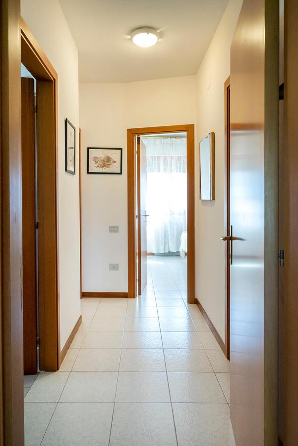 S220 - Sirolo, trilocale in centro con terrazzo photo