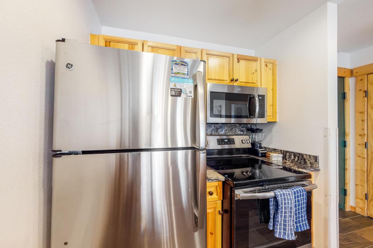 Tucker Mountain Lodge — photo 15