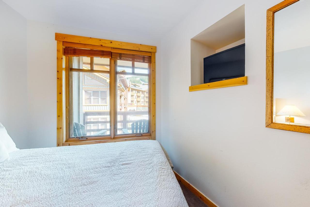 Tucker Mountain Lodge — photo 17