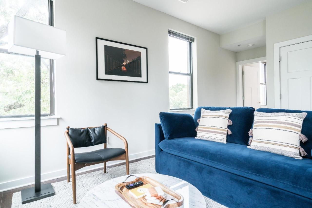 CozySuites Music Row Stunning 2BR -free parking 50 - 3