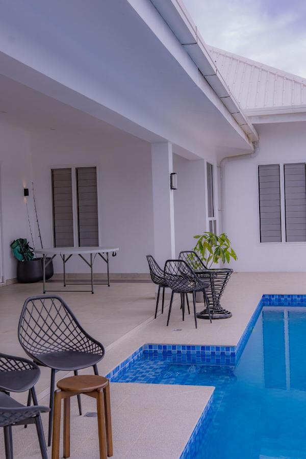 Naisoso Lake Side Villa - 4