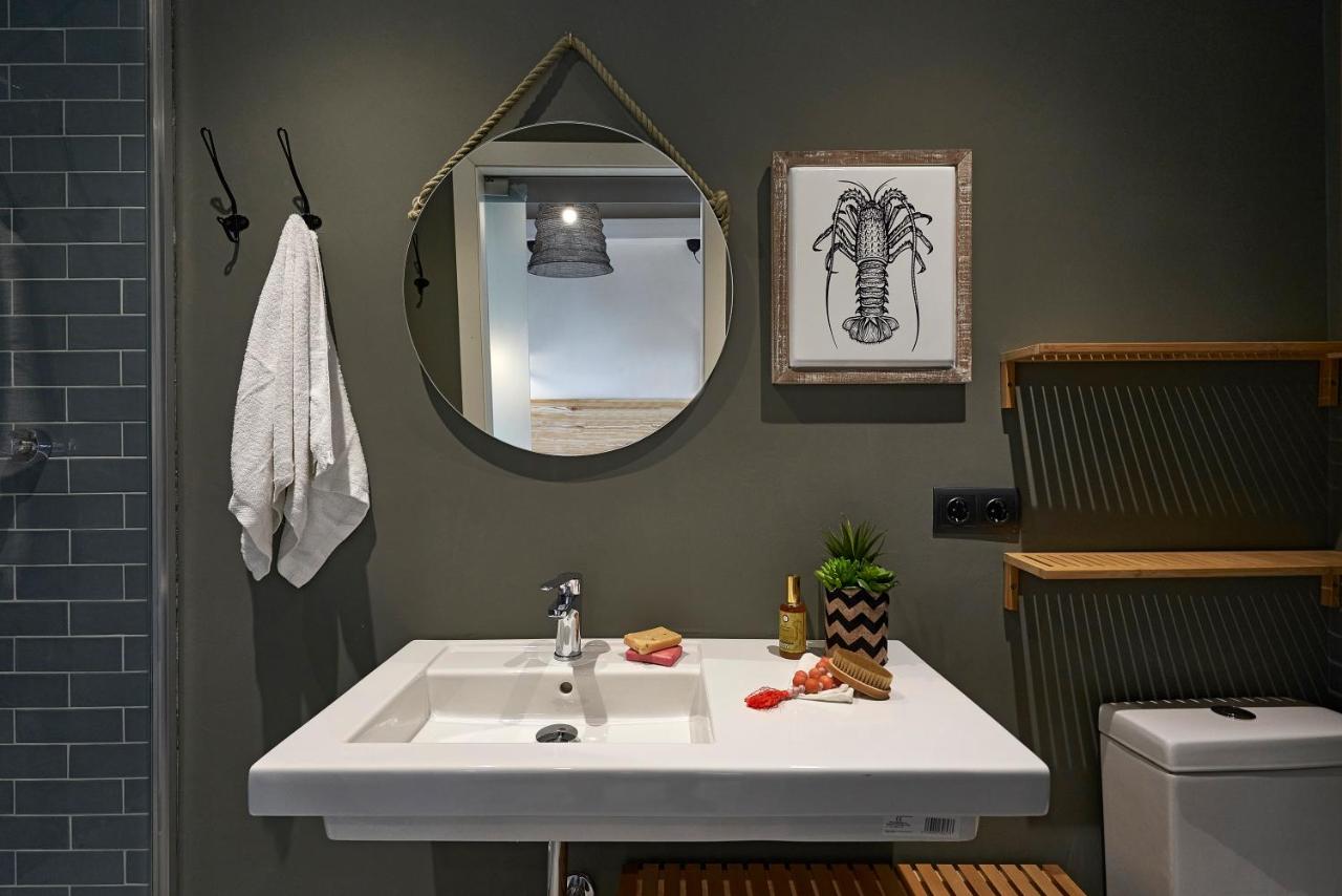 AinB Eixample-Miro Apartments - 3