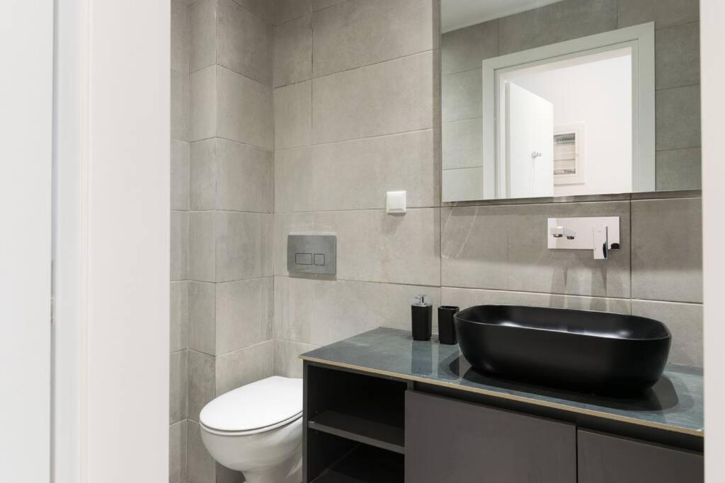 Academy Elegant Apartment #201 - 3