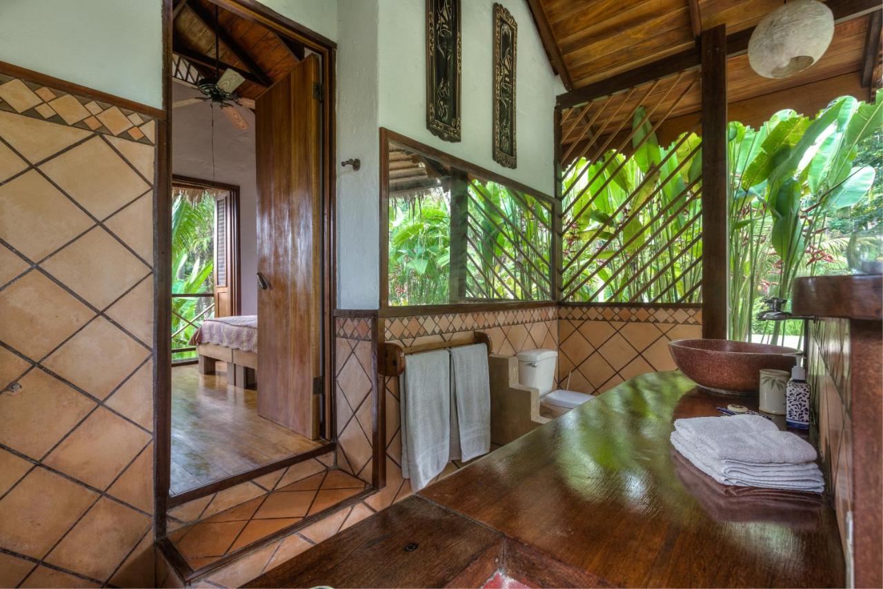 Фото Villa Toucan with National Geographic Views