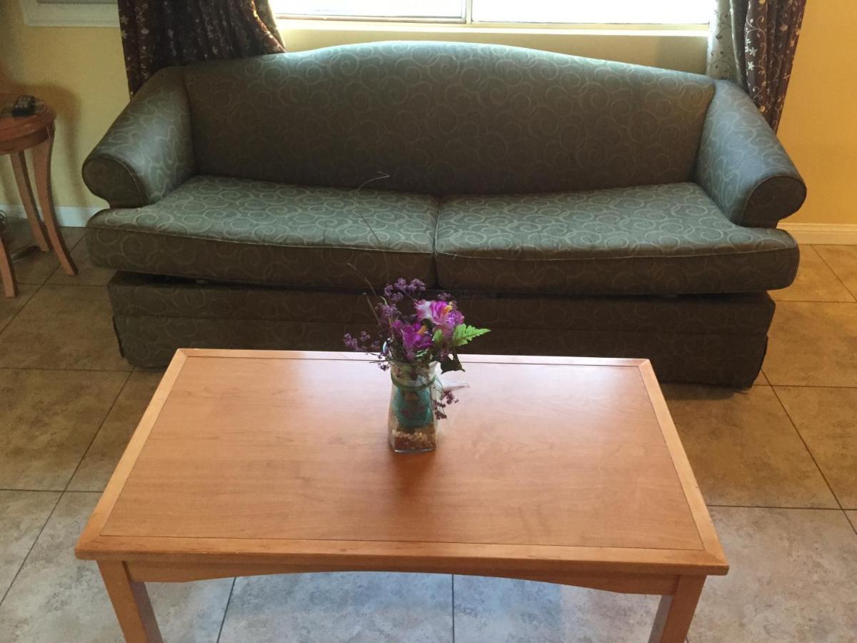 Bayshore Inn Ventura — photo 17