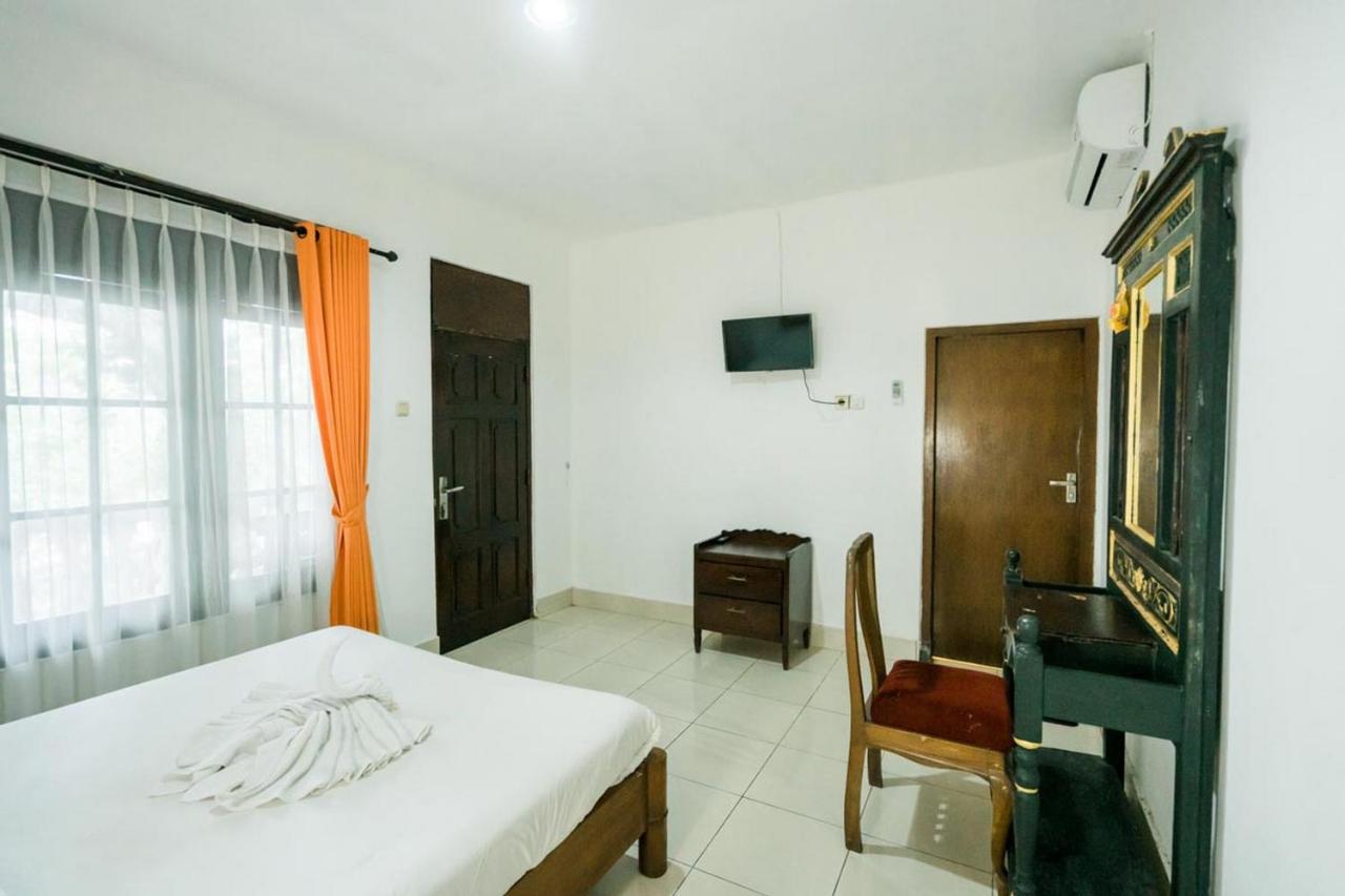 Urbanview Hotel Ananda Beach Sanur - 4