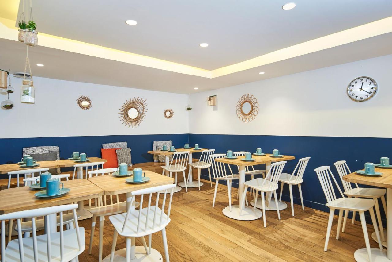 Hotel Magenta 38 by Happyculture - 4