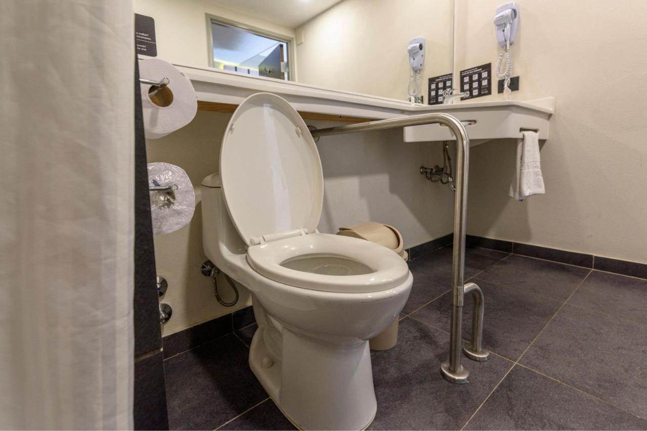 City Express Plus by Marriott Bogota Aeropuerto - 2