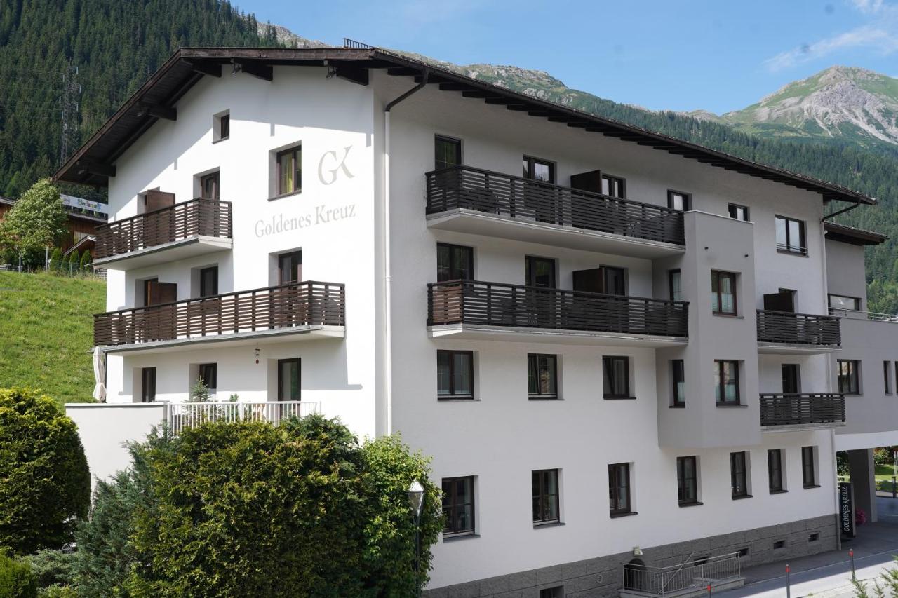 Фото Quality Hosts Arlberg - Hotel Goldenes Kreuz B&B