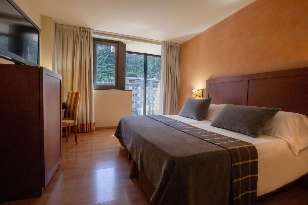 Hotel Màgic Andorra photo