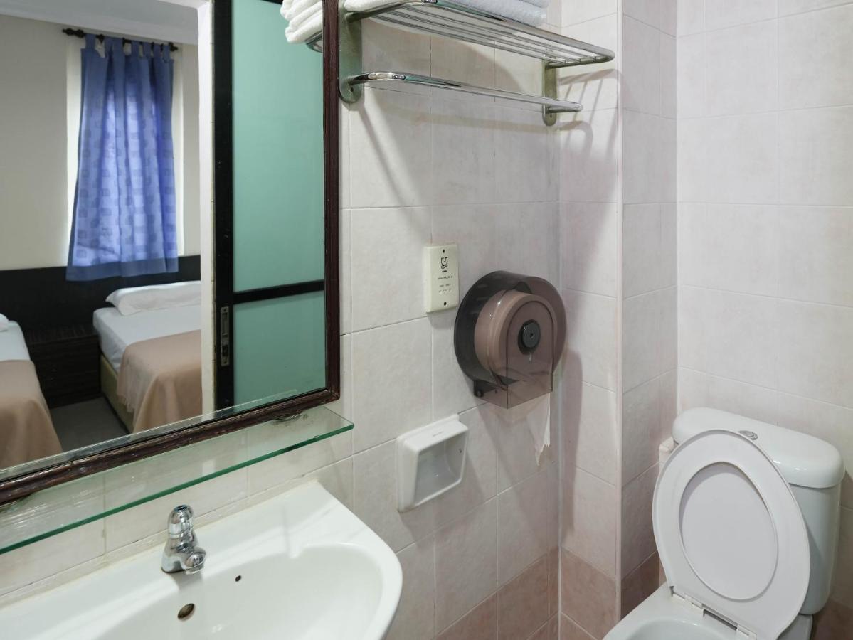 Amrise Hotel - 3