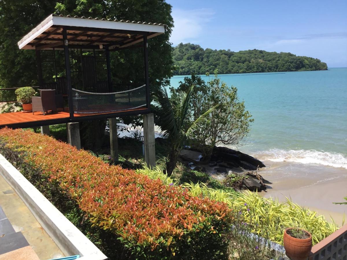 Koh Sirey Beachfront Pool Villa - 2 Bedrooms House - 4