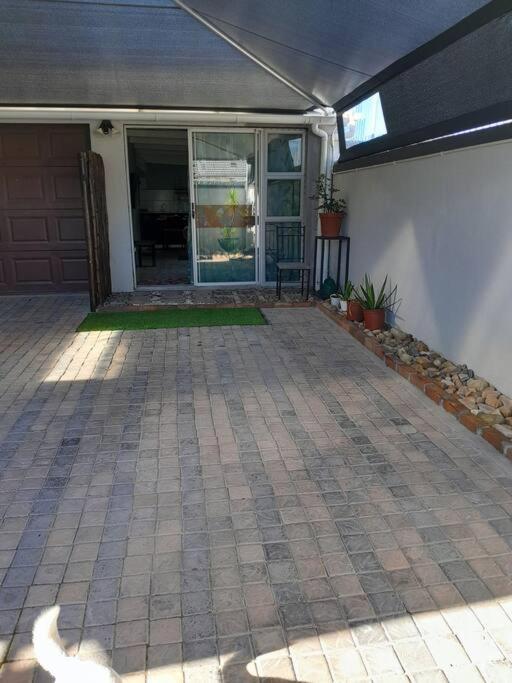 Magnolia Cottage - 3