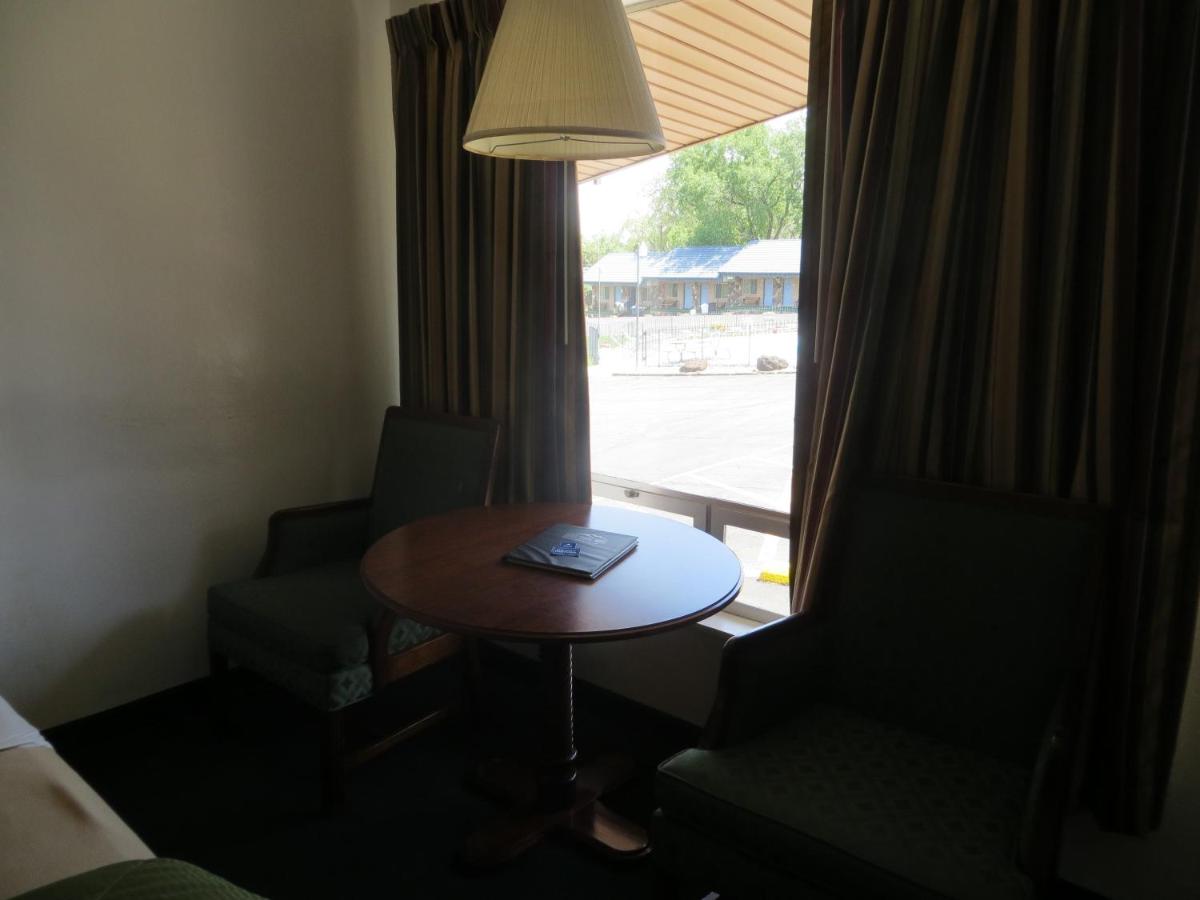 Silver Saddle Motel — photo 14