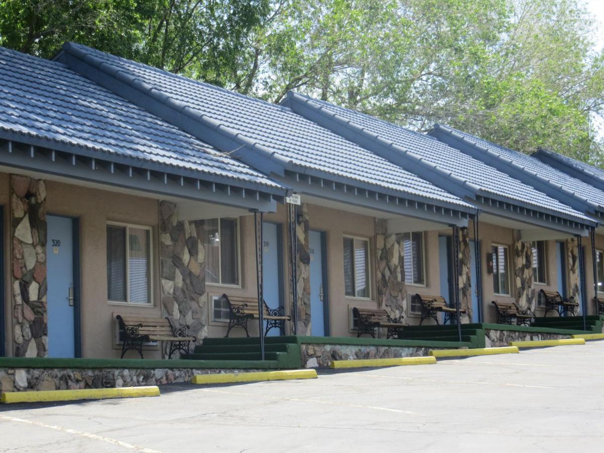 Silver Saddle Motel — photo 17