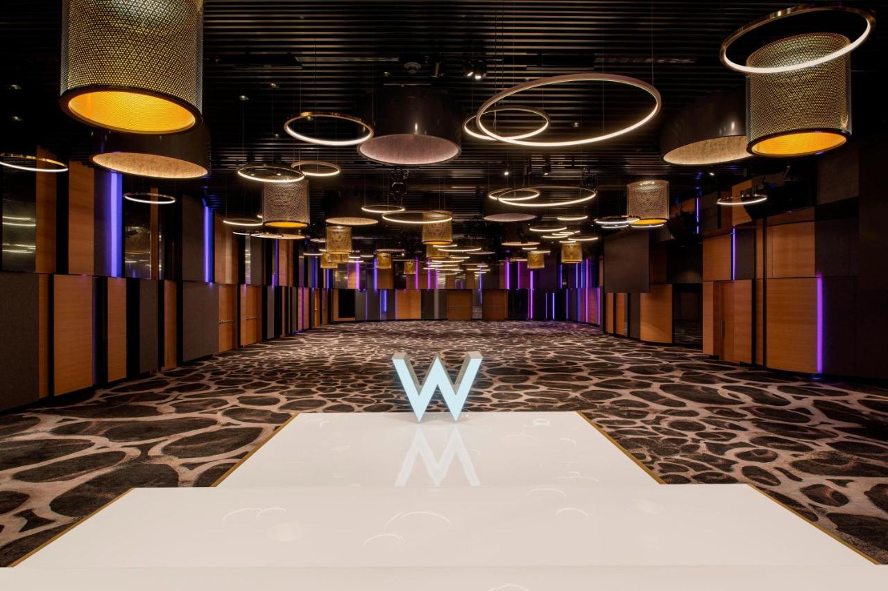 W Brisbane photo