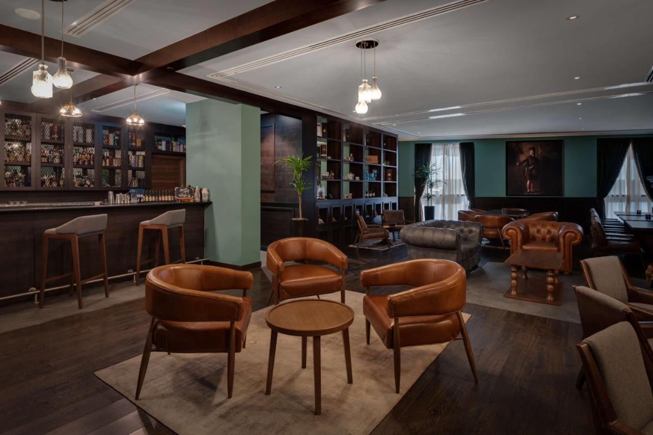 Radisson Blu Hotel, Dubai Waterfront - 5