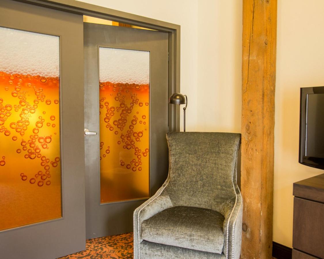 Brewhouse Inn and Suites — photo 11