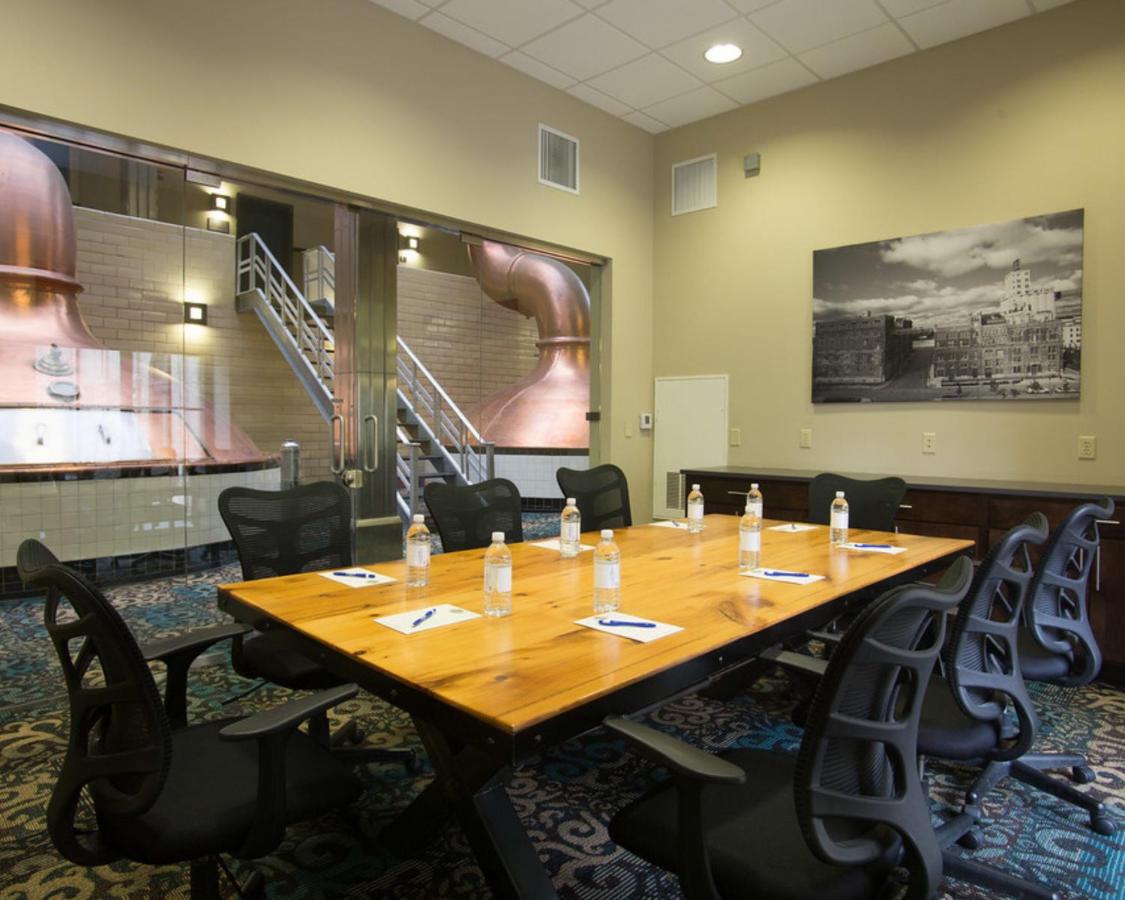 Brewhouse Inn and Suites — photo 12
