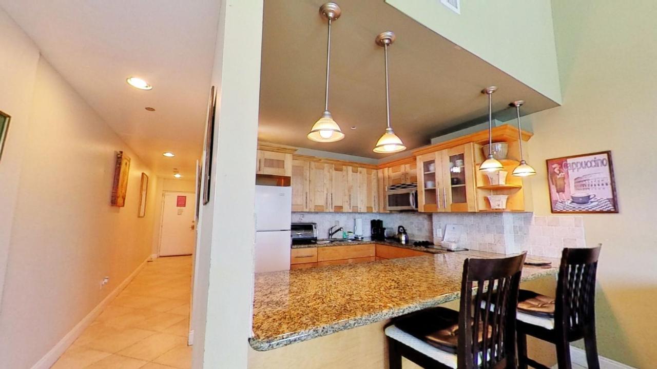 Castle B17 Contemporary Condo with Pool, Beach Access and Free Parking - 5