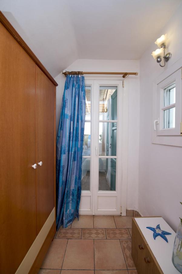 Hibiscus Rosa Mykonos - 3