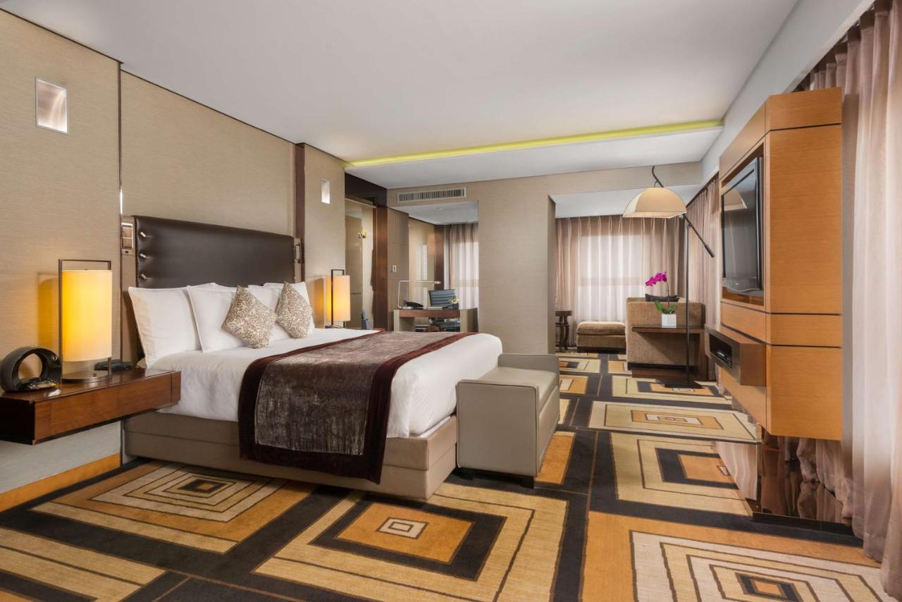 Hilton Beijing Wangfujing photo