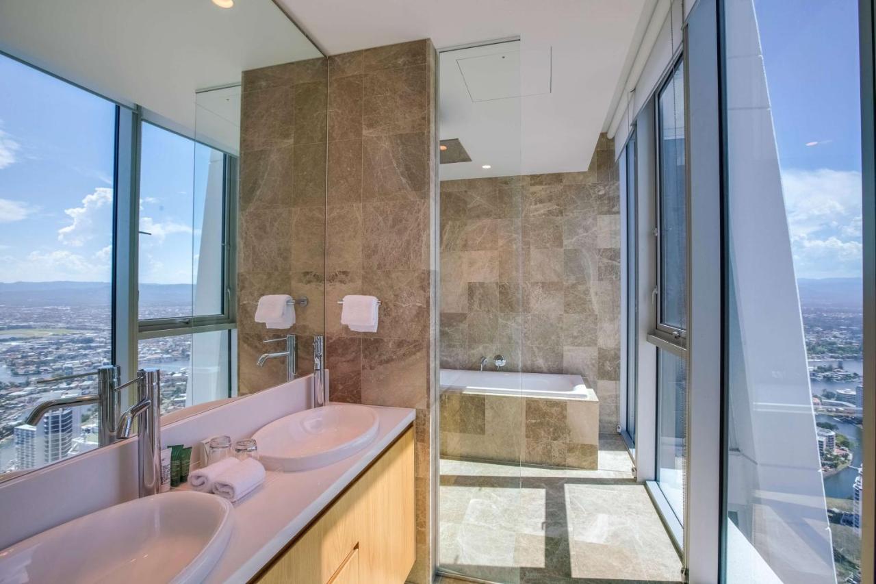 Hilton Surfers Paradise Hotel & Residences photo