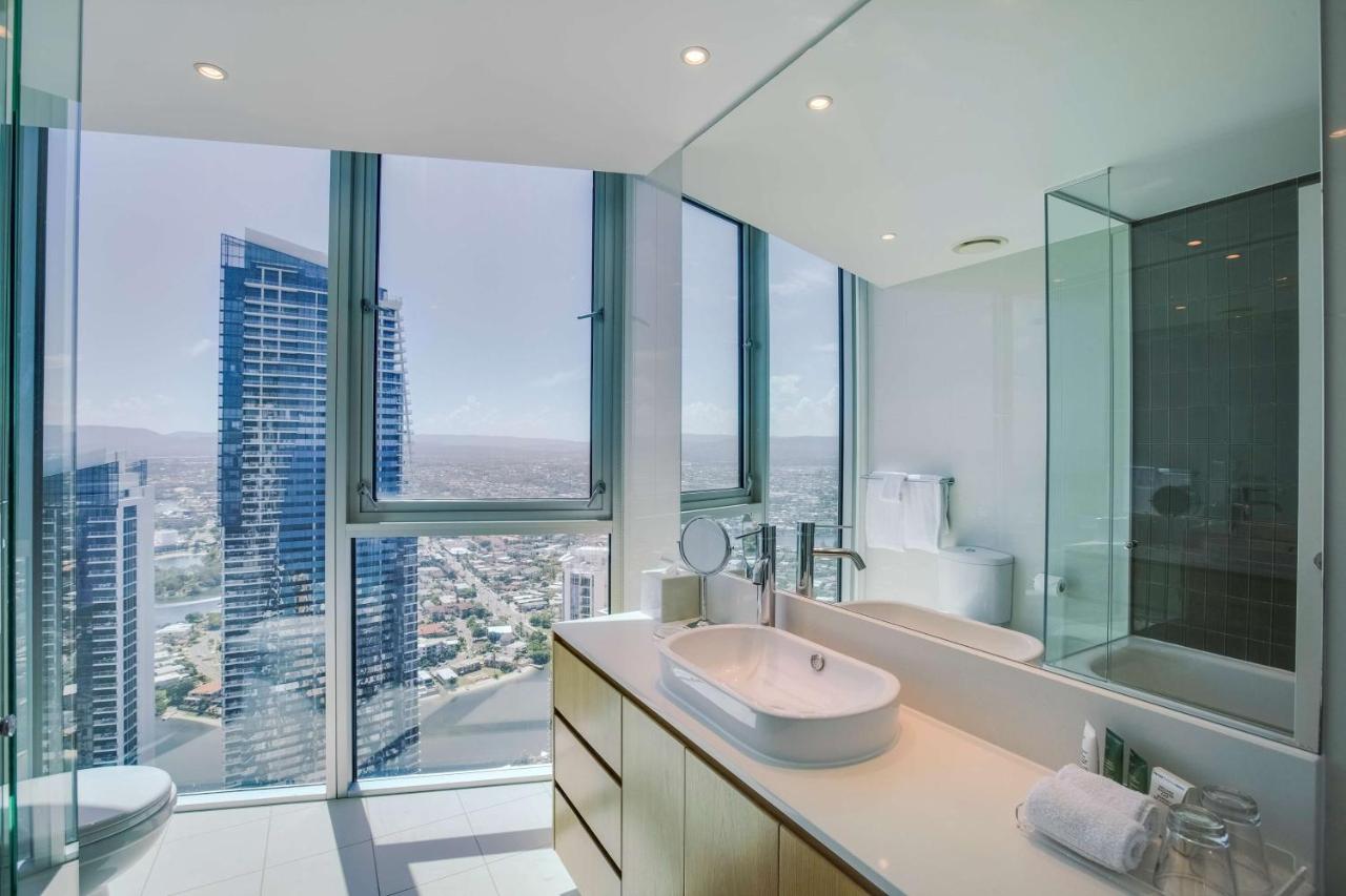 Hilton Surfers Paradise Hotel & Residences photo