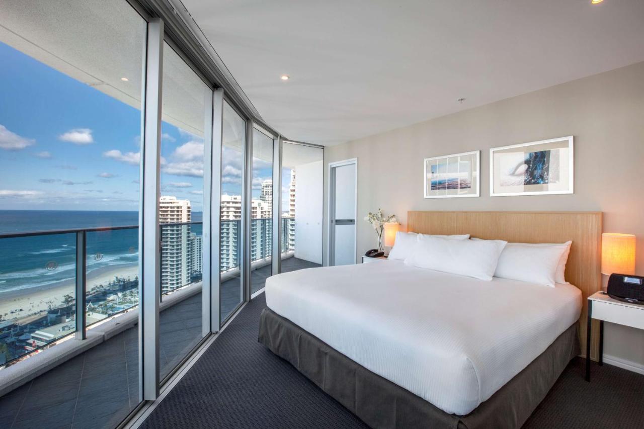 Hilton Surfers Paradise Hotel & Residences photo