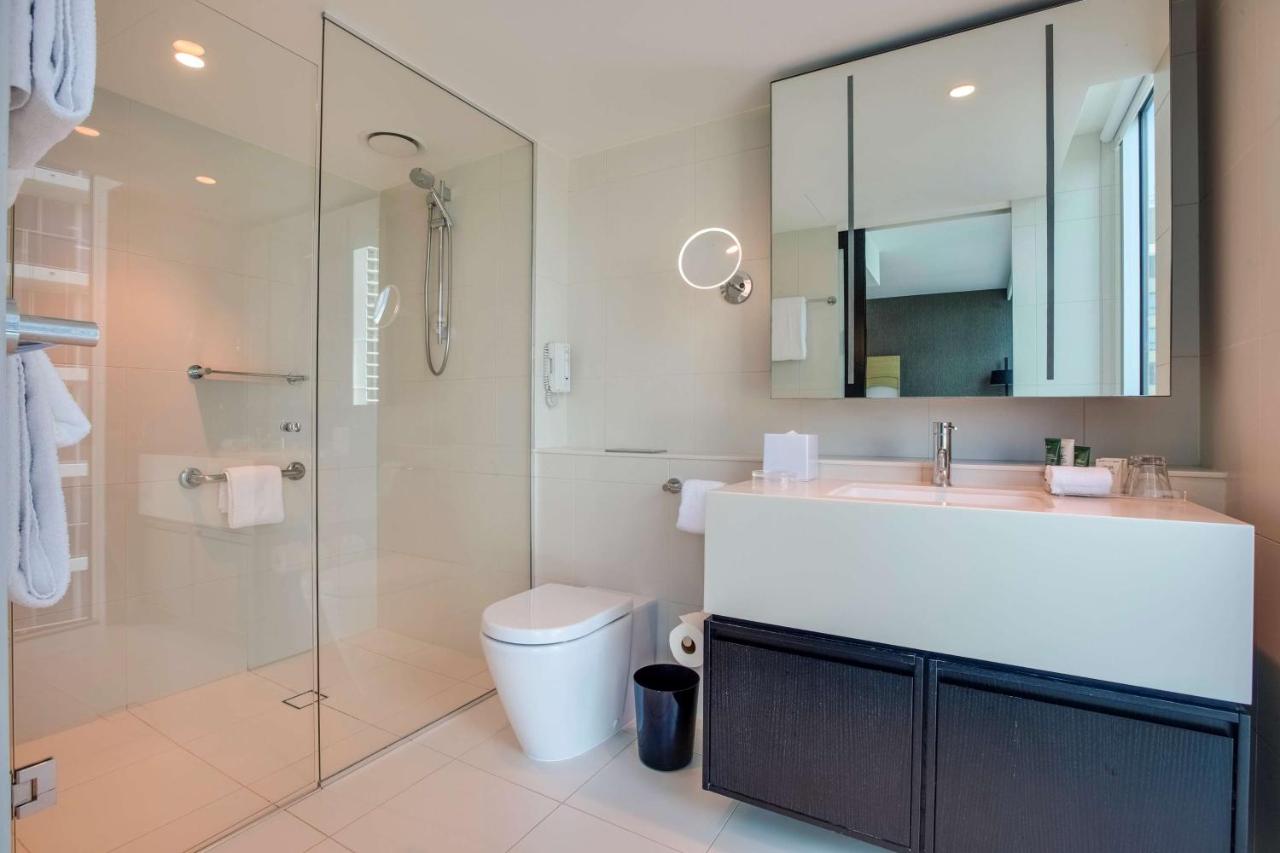 Hilton Surfers Paradise Hotel & Residences photo