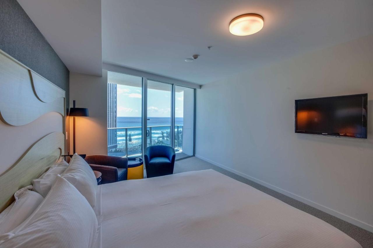 Hilton Surfers Paradise Hotel & Residences photo