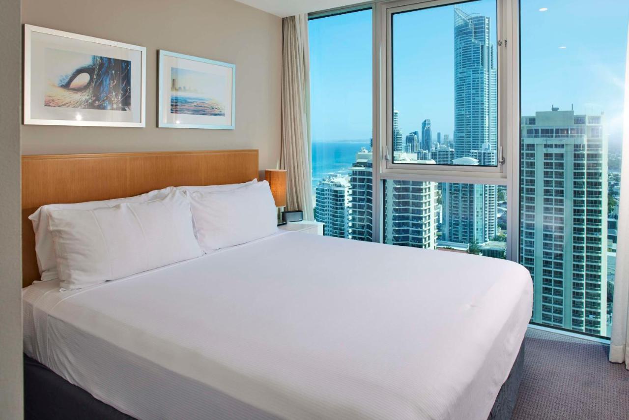 Hilton Surfers Paradise Hotel & Residences photo