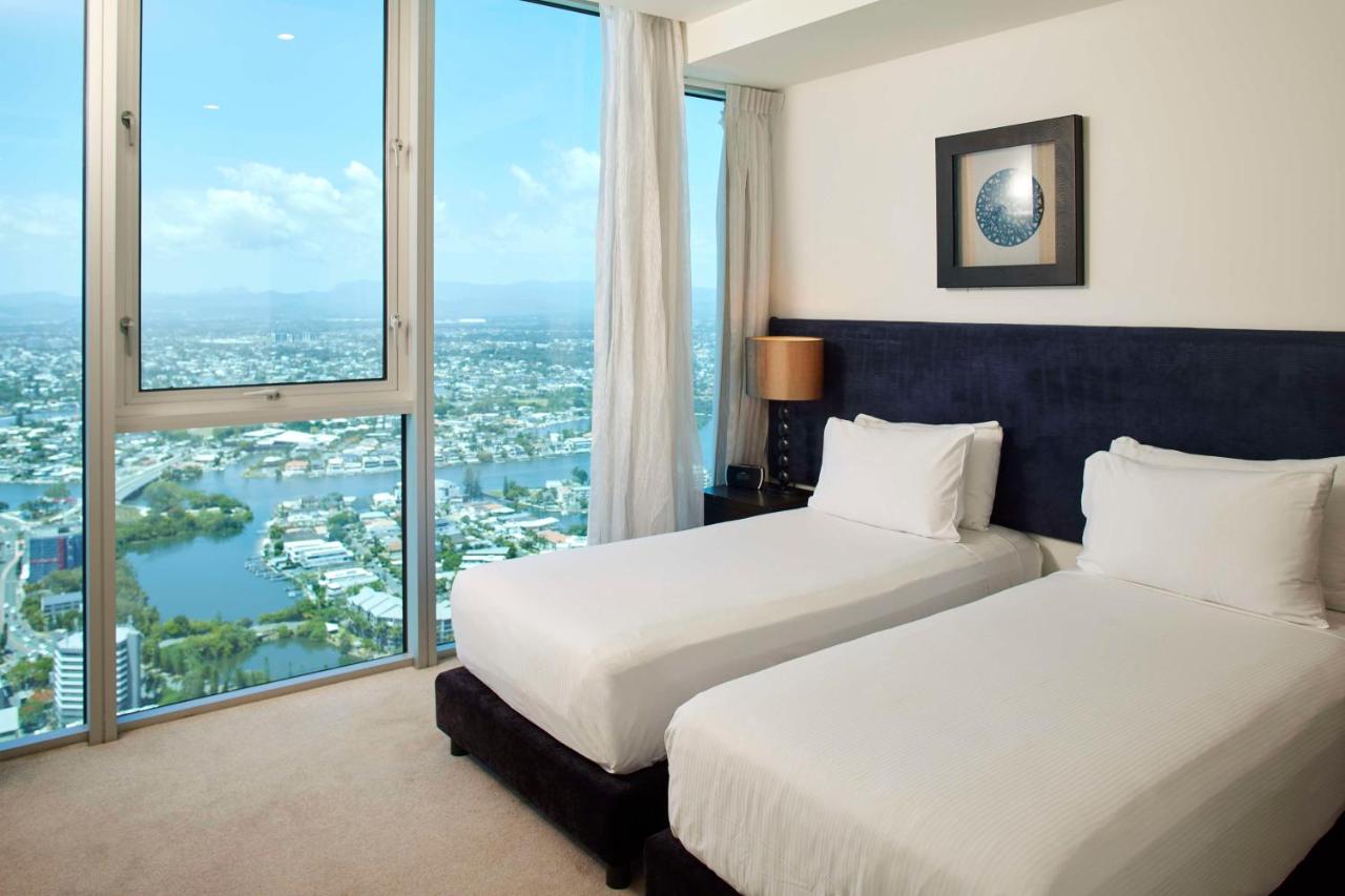 Hilton Surfers Paradise Hotel & Residences photo