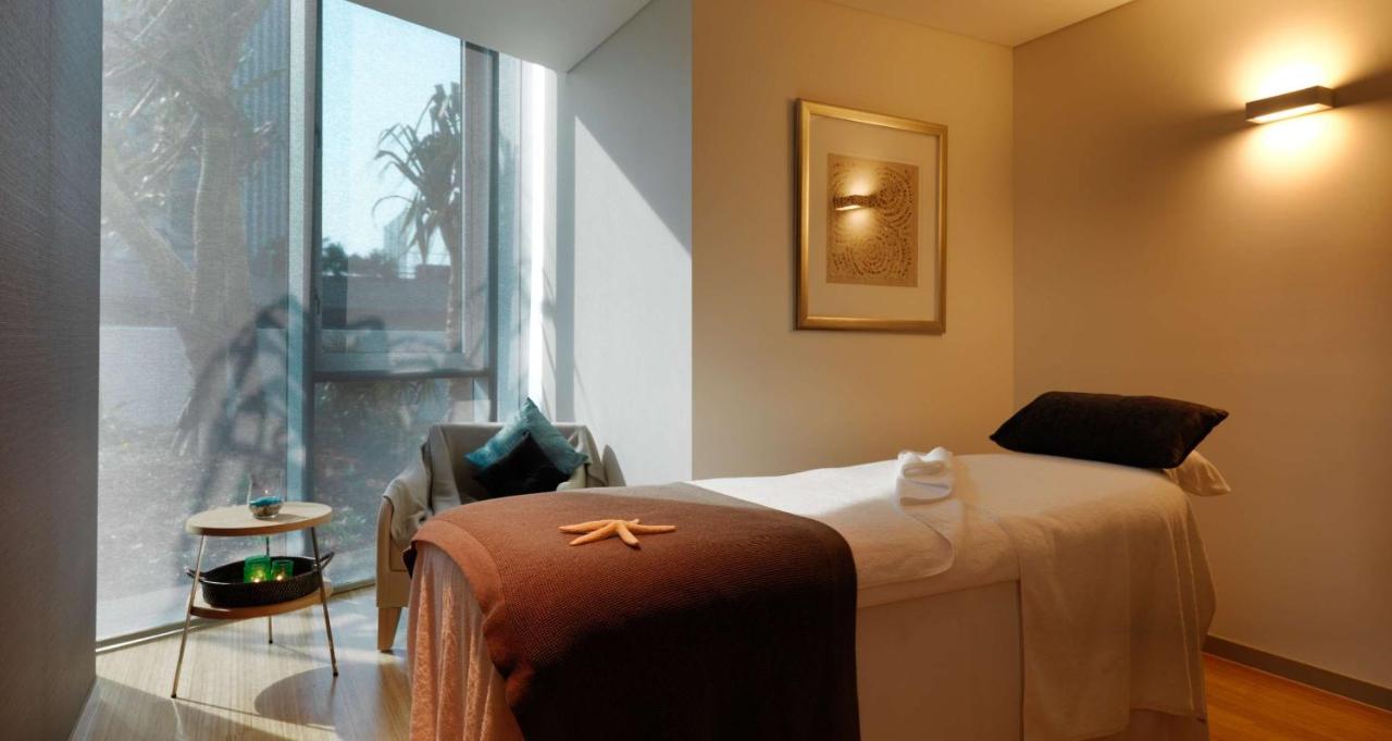 Hilton Surfers Paradise Hotel & Residences photo