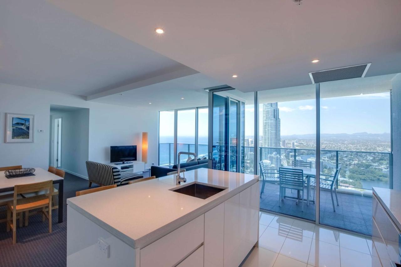 Hilton Surfers Paradise Hotel & Residences photo